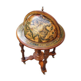 Vintage globe bar
