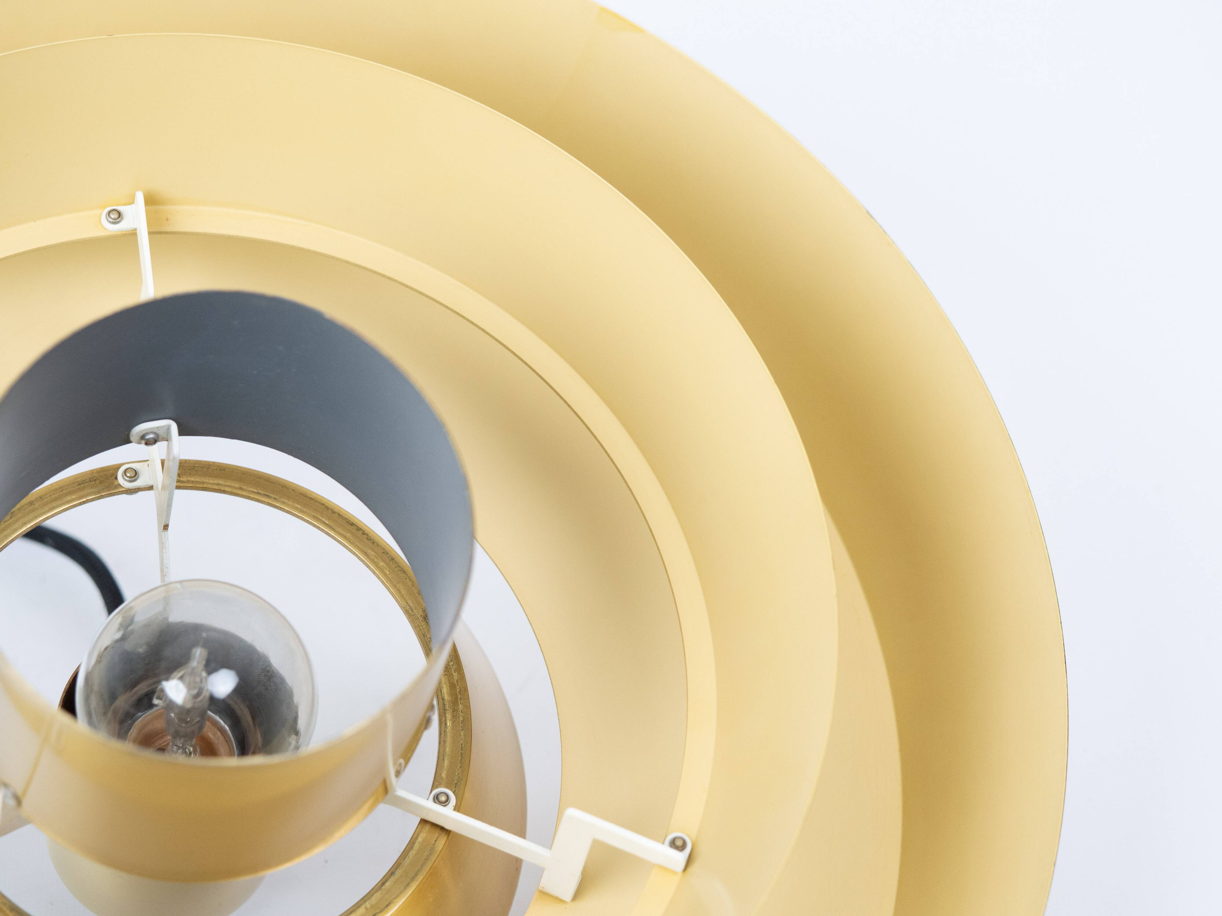 Suspension danoise Nova par Jo Hammerborg, Fog og Morup, 1963