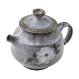 Sandstone teapot with floral pattern
