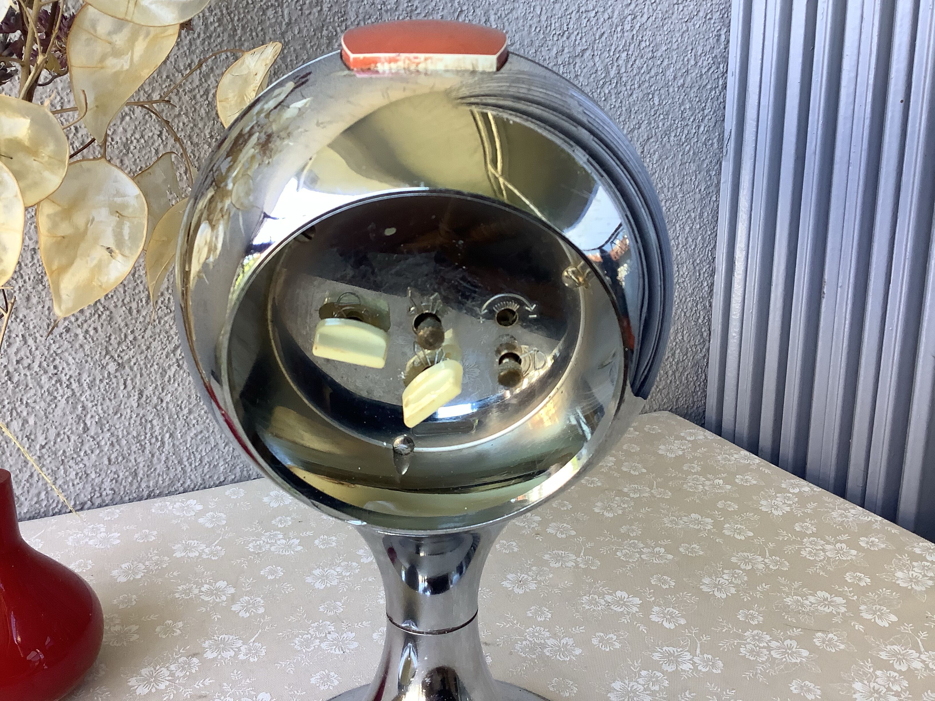 Alarm clock tulip foot Chambord space age West Germany