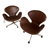 2 office armchairs + Settee / Swan sofa by Arne Jacobsen for Fritz Hansen, original leather