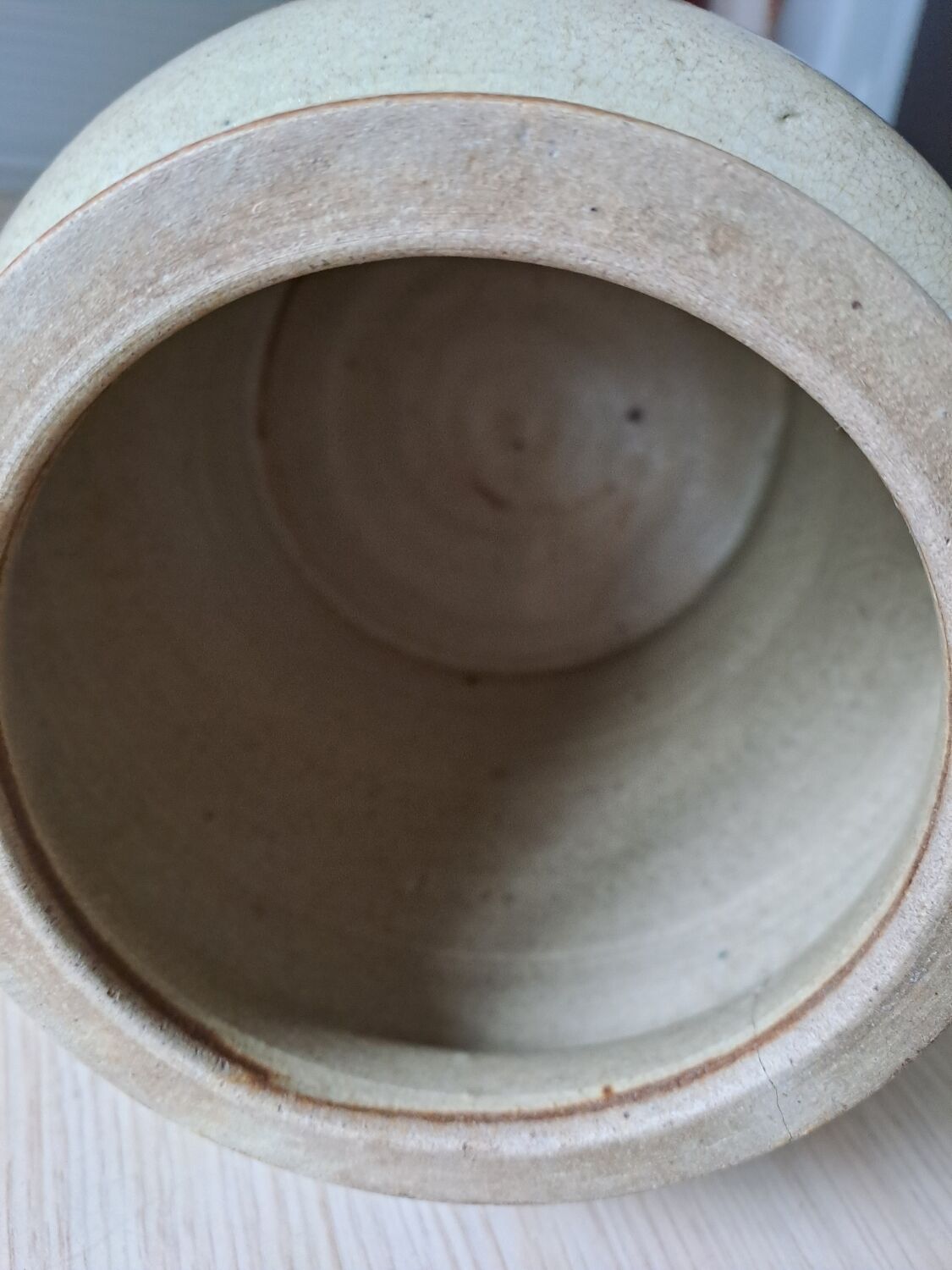 Varnished stoneware pot