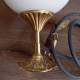 Table lamp in gilded bronze and white opaline