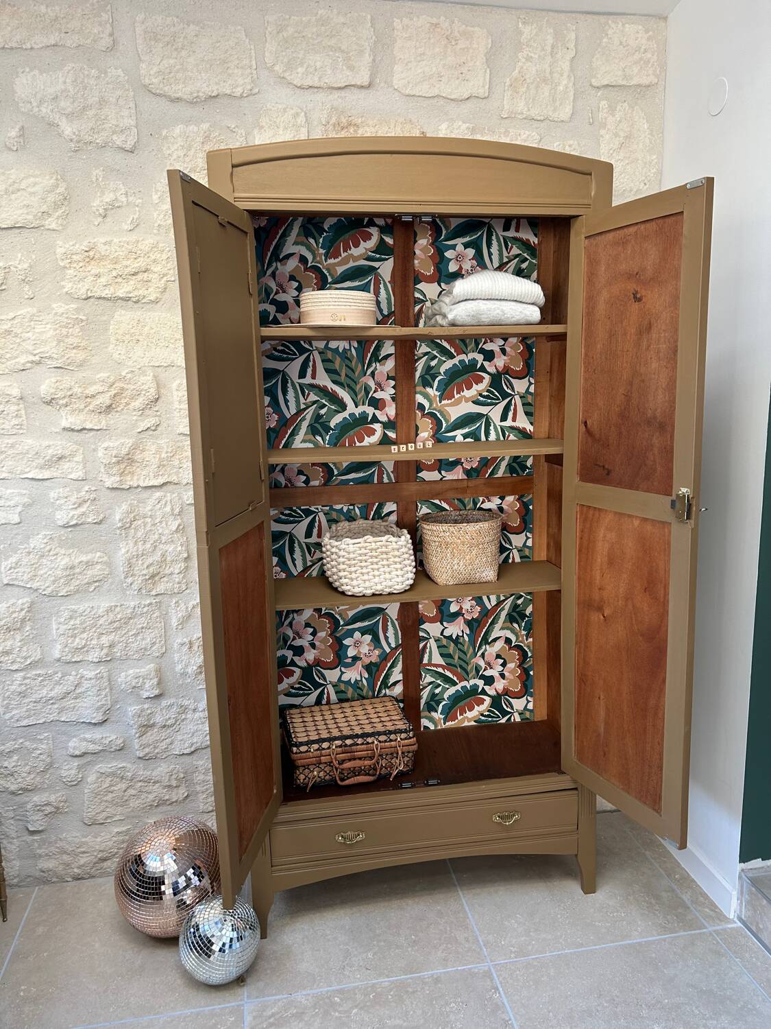 Armoire Parisienne