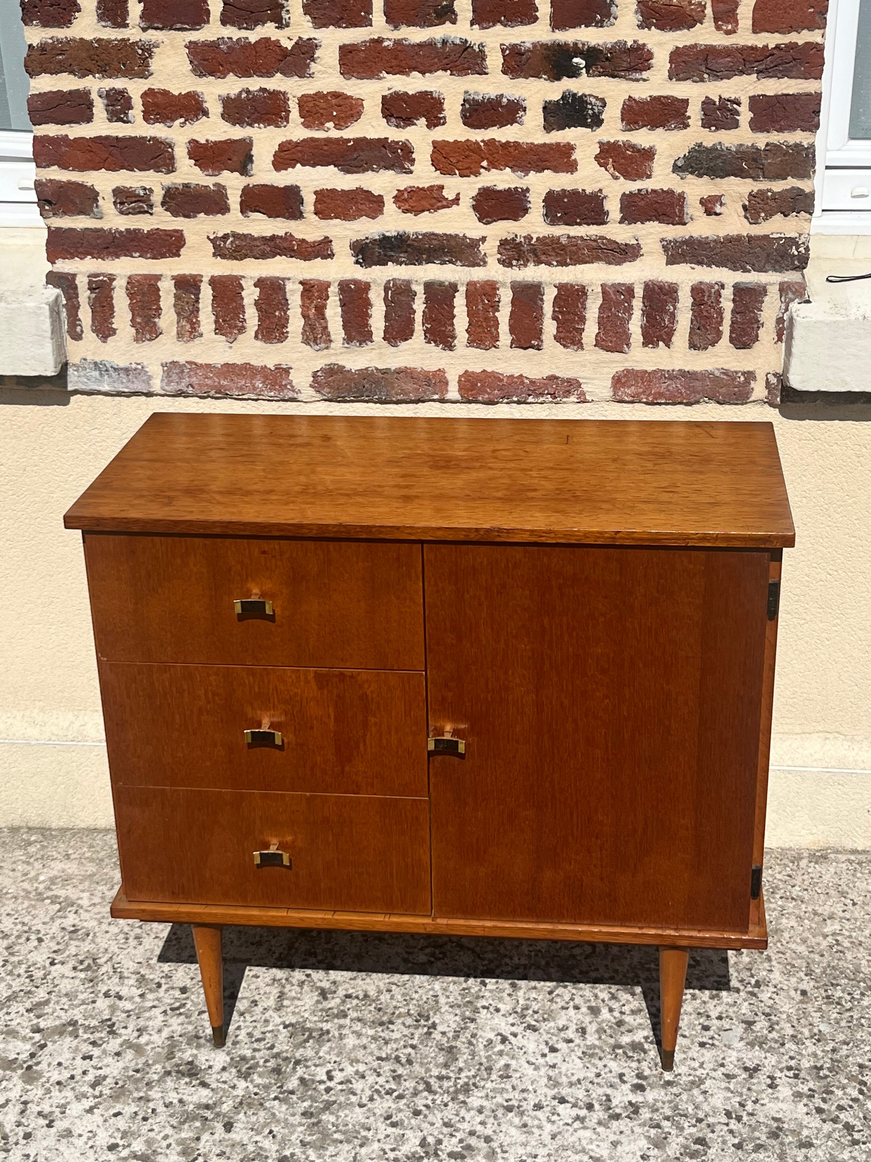 Commode vintage