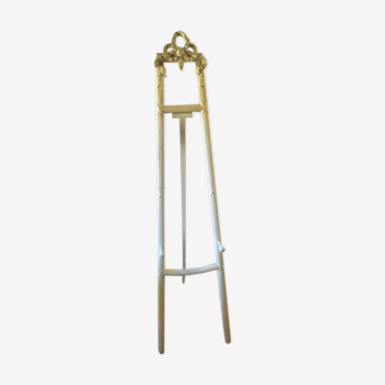 White patinated carved wood presentation easel