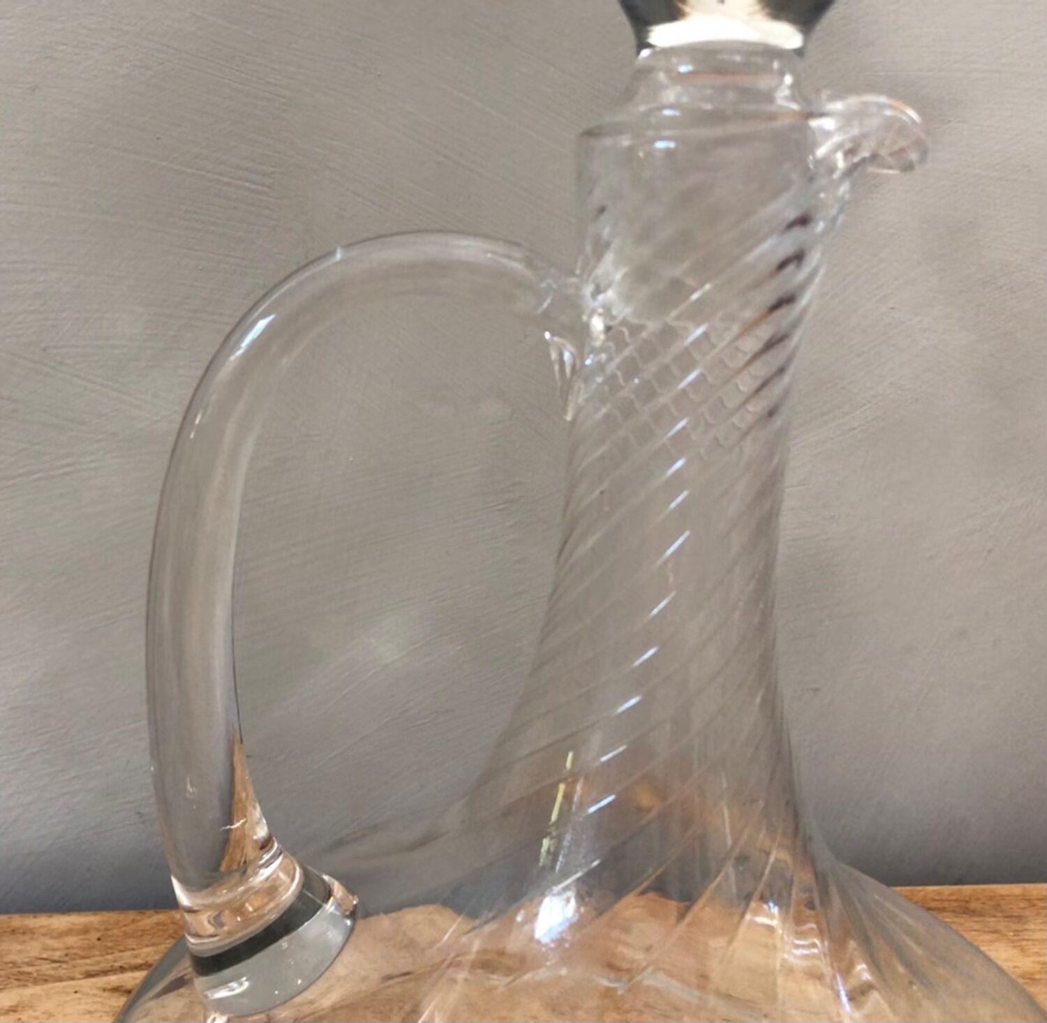 Crystal wine decanter
