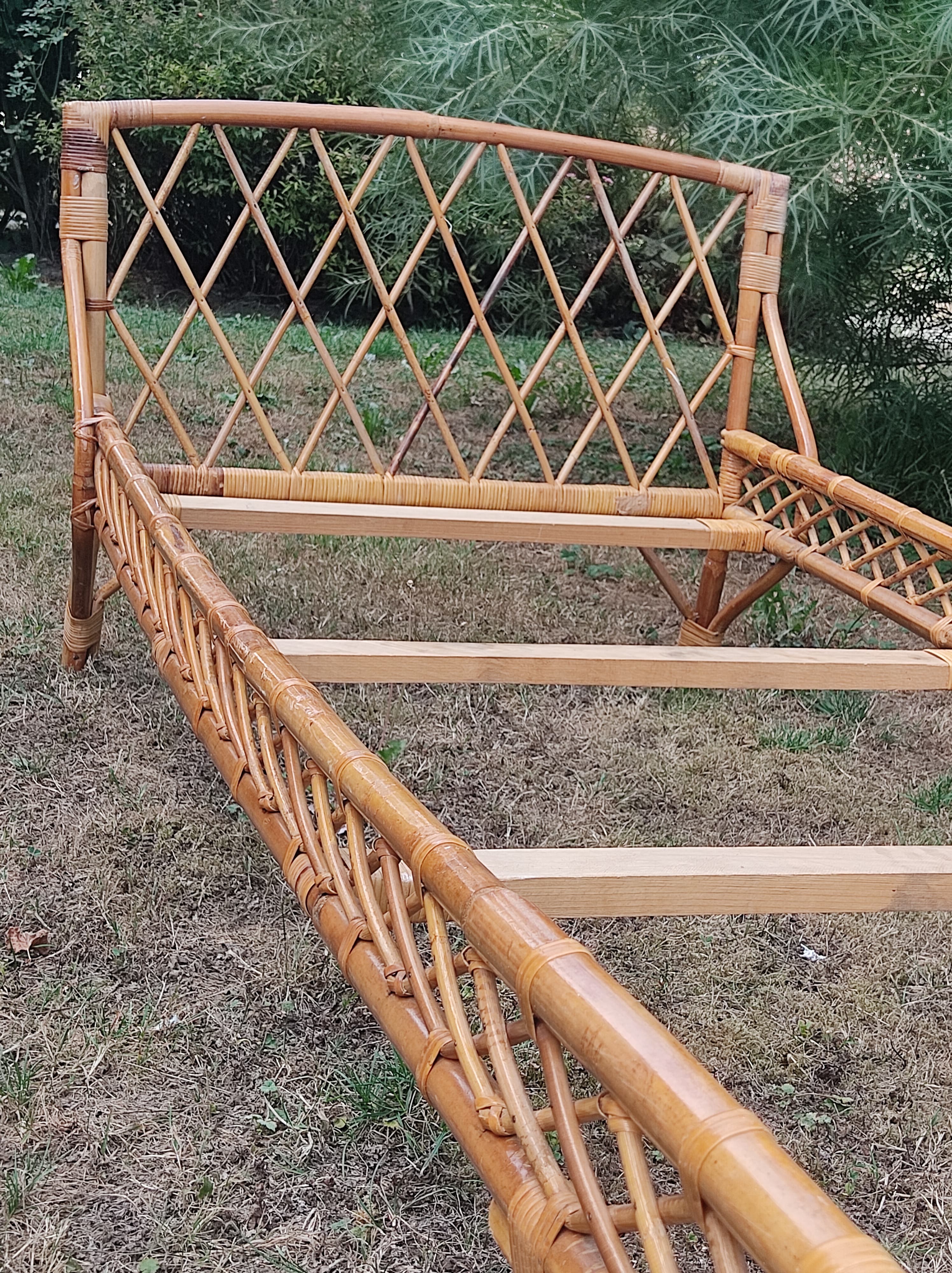 Rattan bed 1 place, 60s