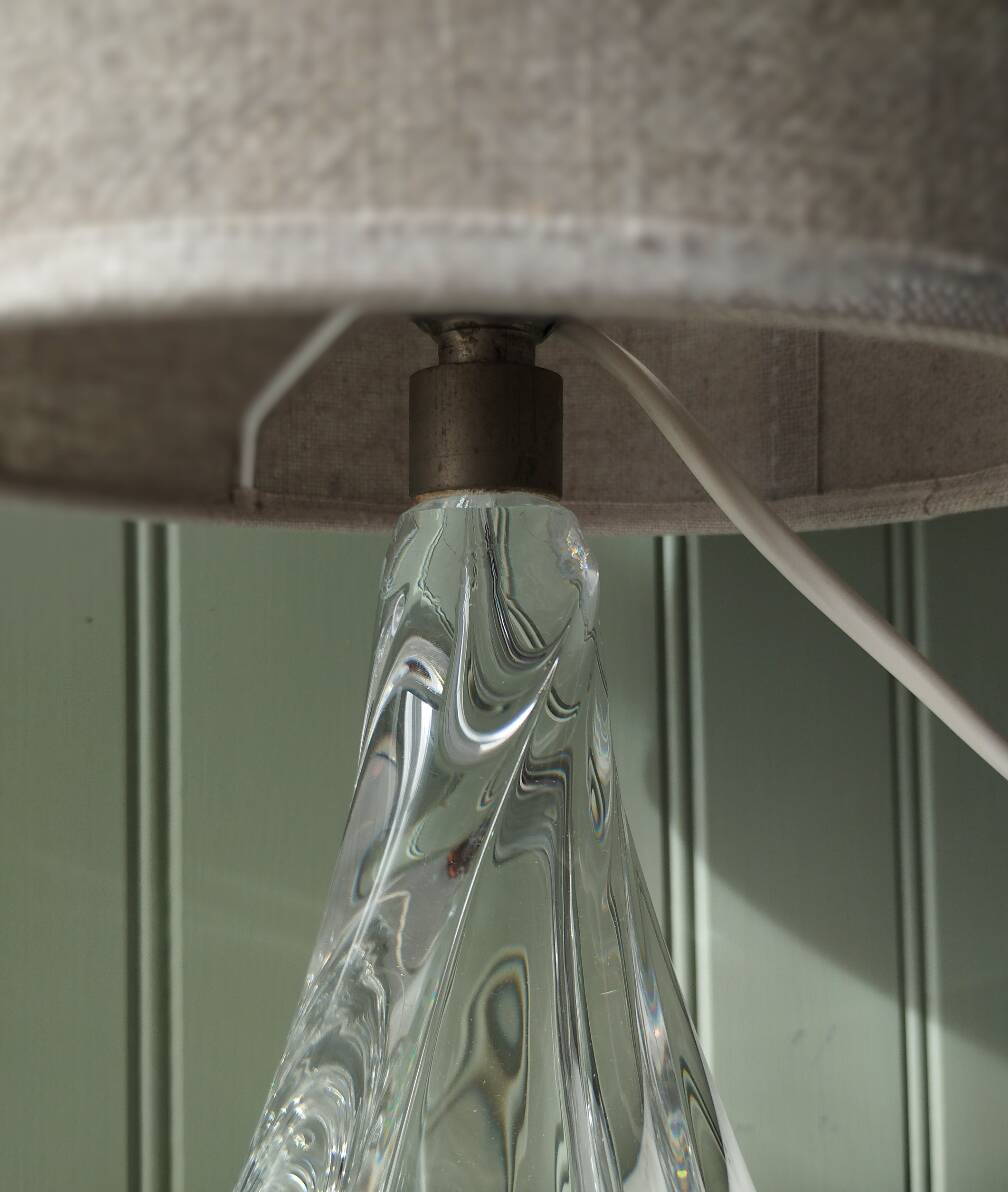 Pair of table lamps - Twisted transparent glass bases from the 1950s - Hemp shades