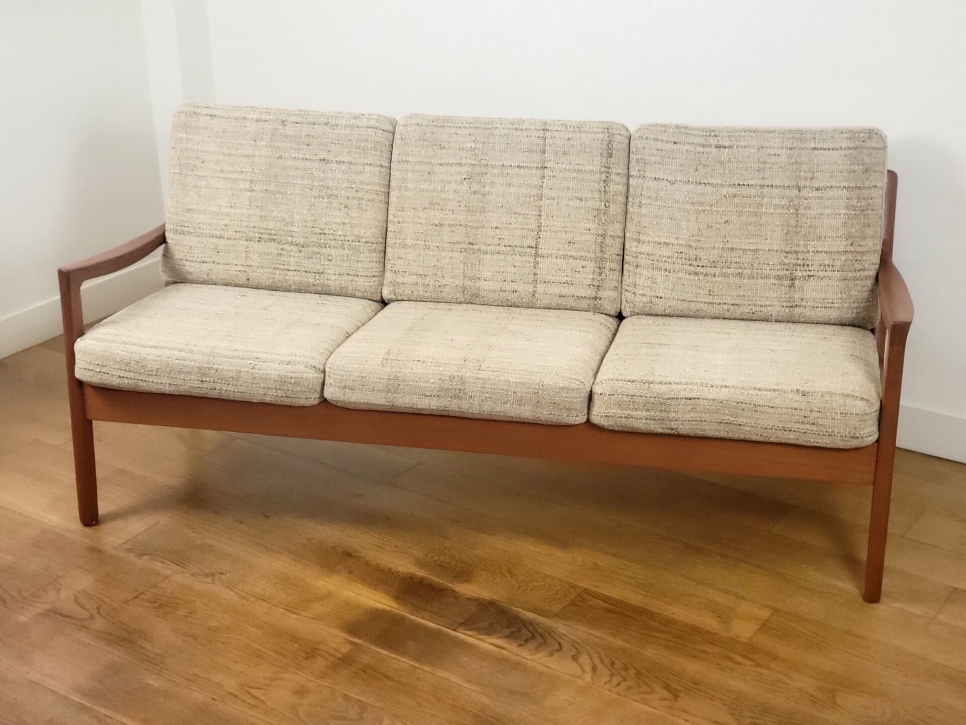 Vintage Senator 3-seater sofa by Ole Wanscher for Cado