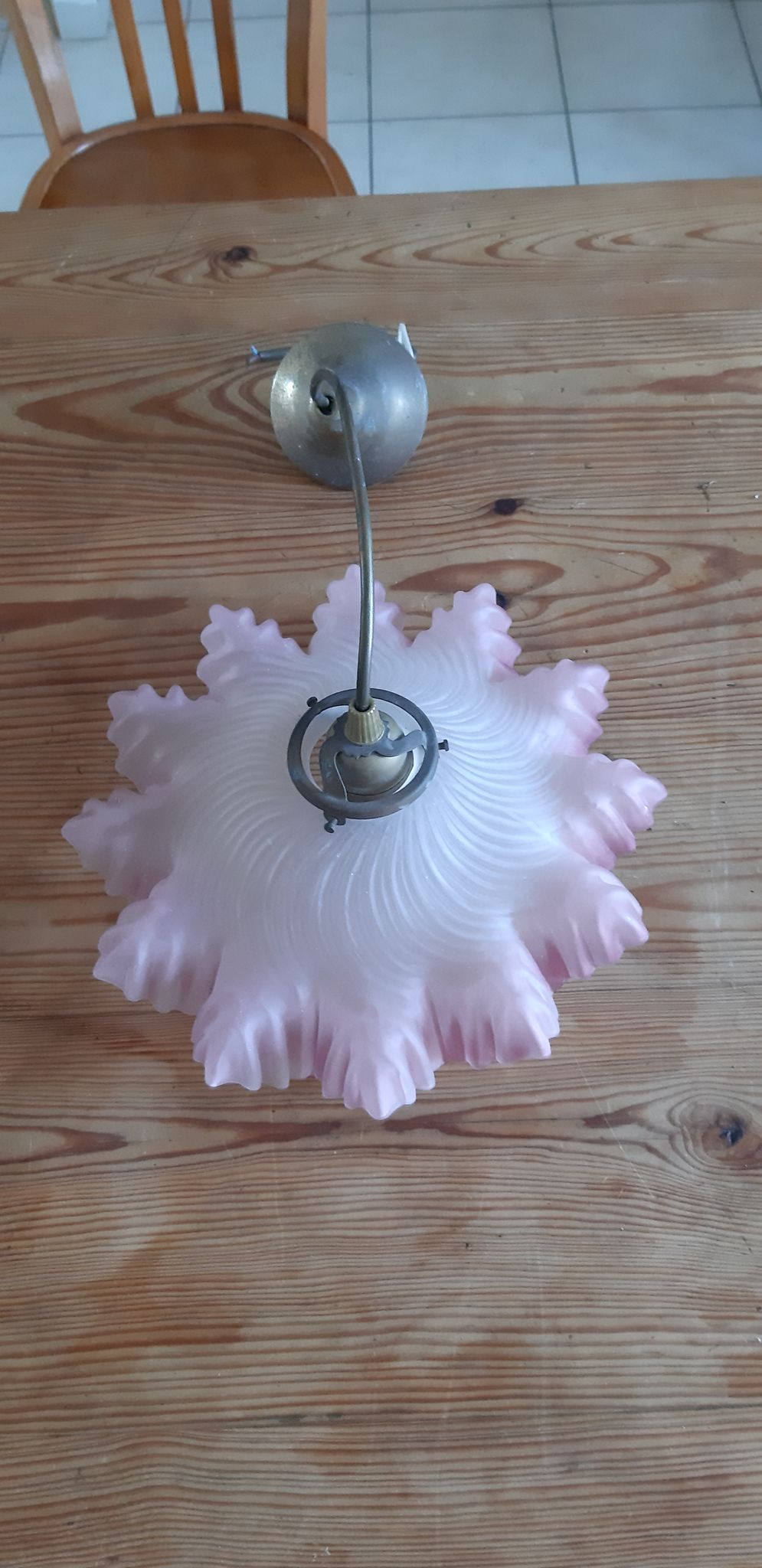 Suspension en verre opalin 1900
