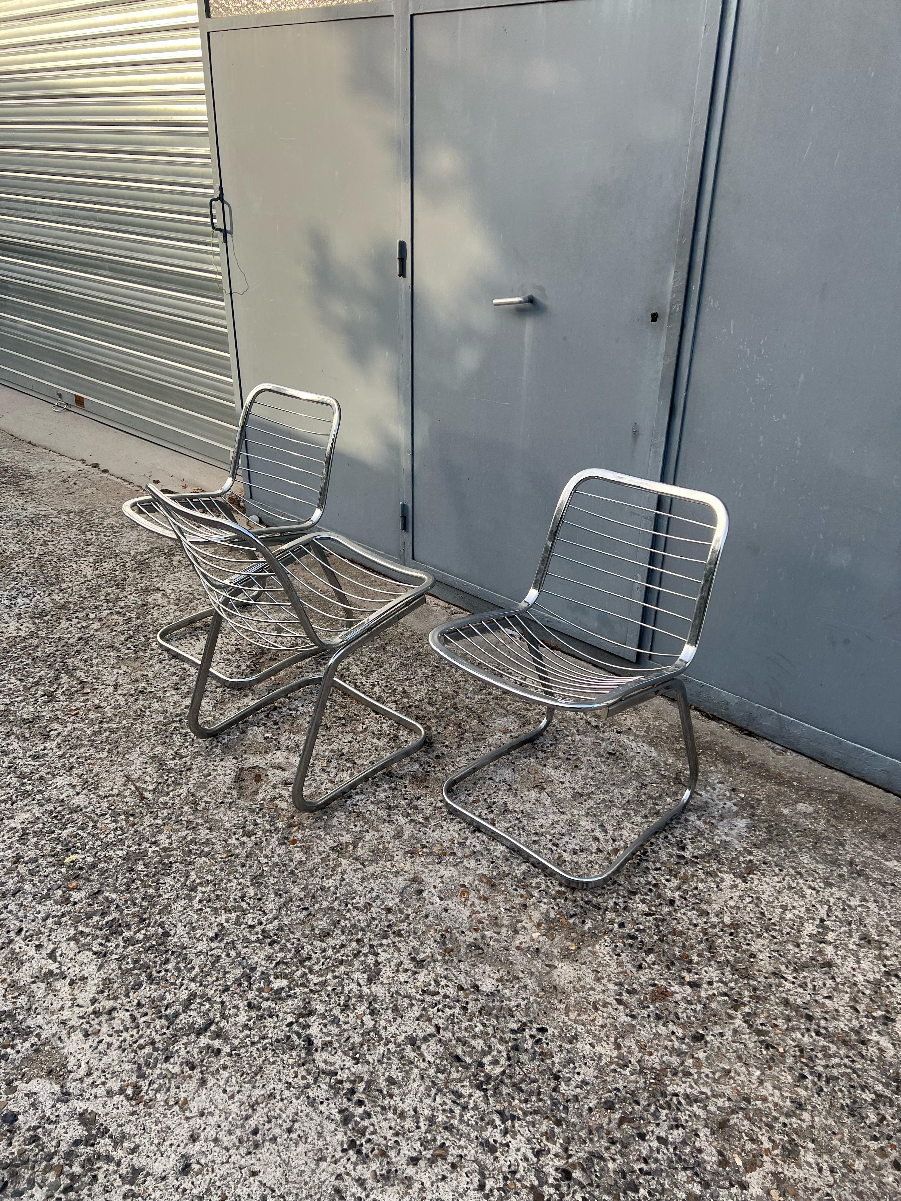 Vintage Italian design chrome metal chair from the 70s
