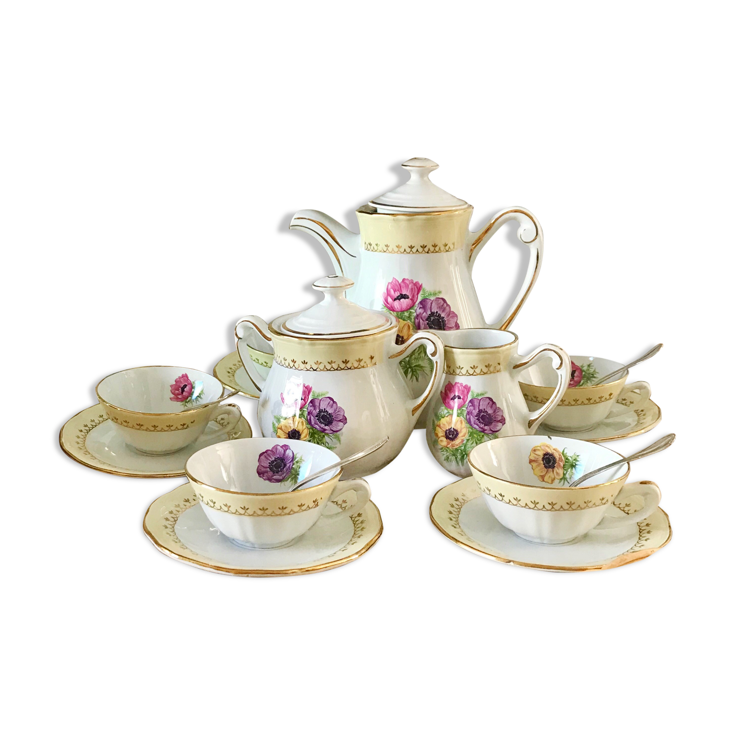 Full tea or coffee service