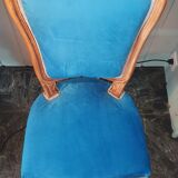 Chaise bleue