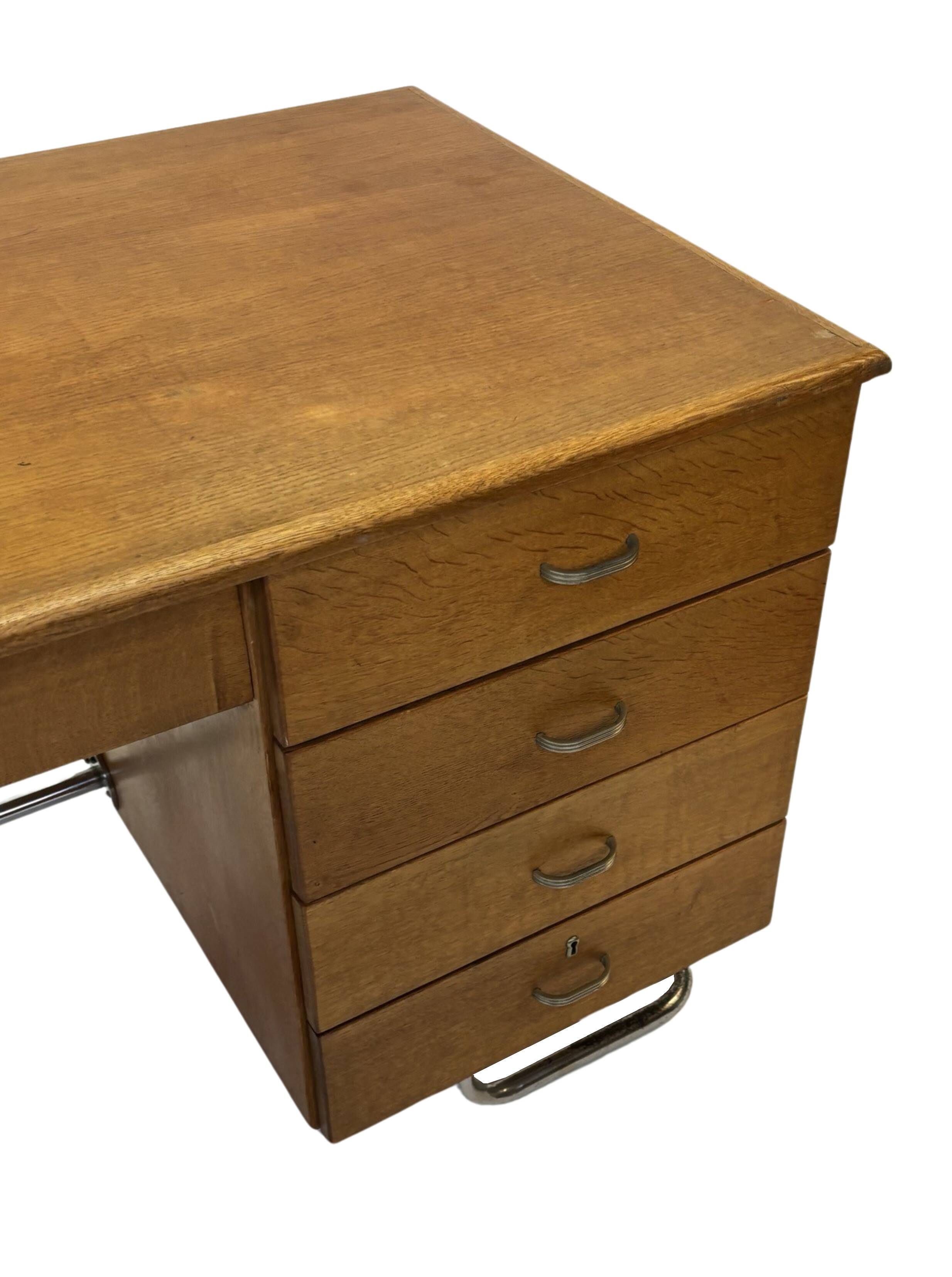 Bureau tubulaire de style Bauhaus du milieu du siècle, design des années 40 en chêne