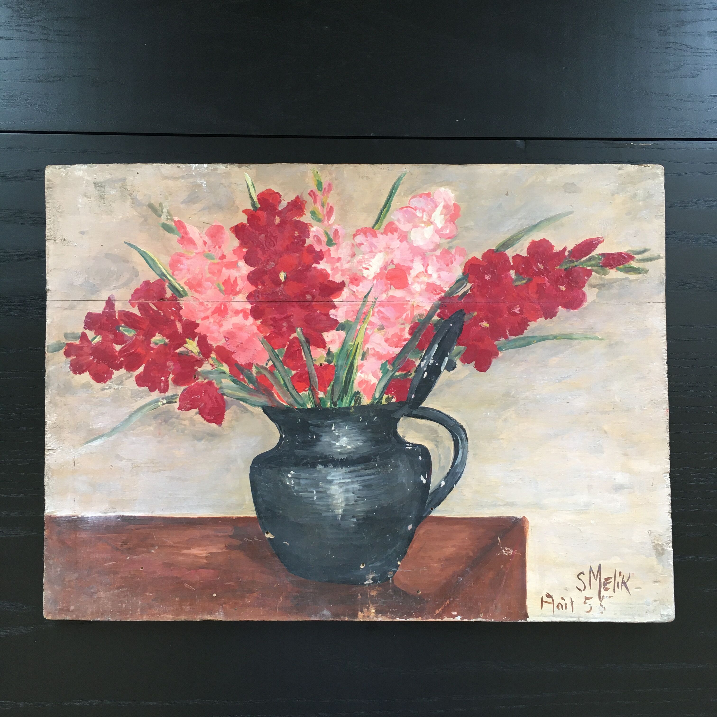 Table bouquet of gladioli