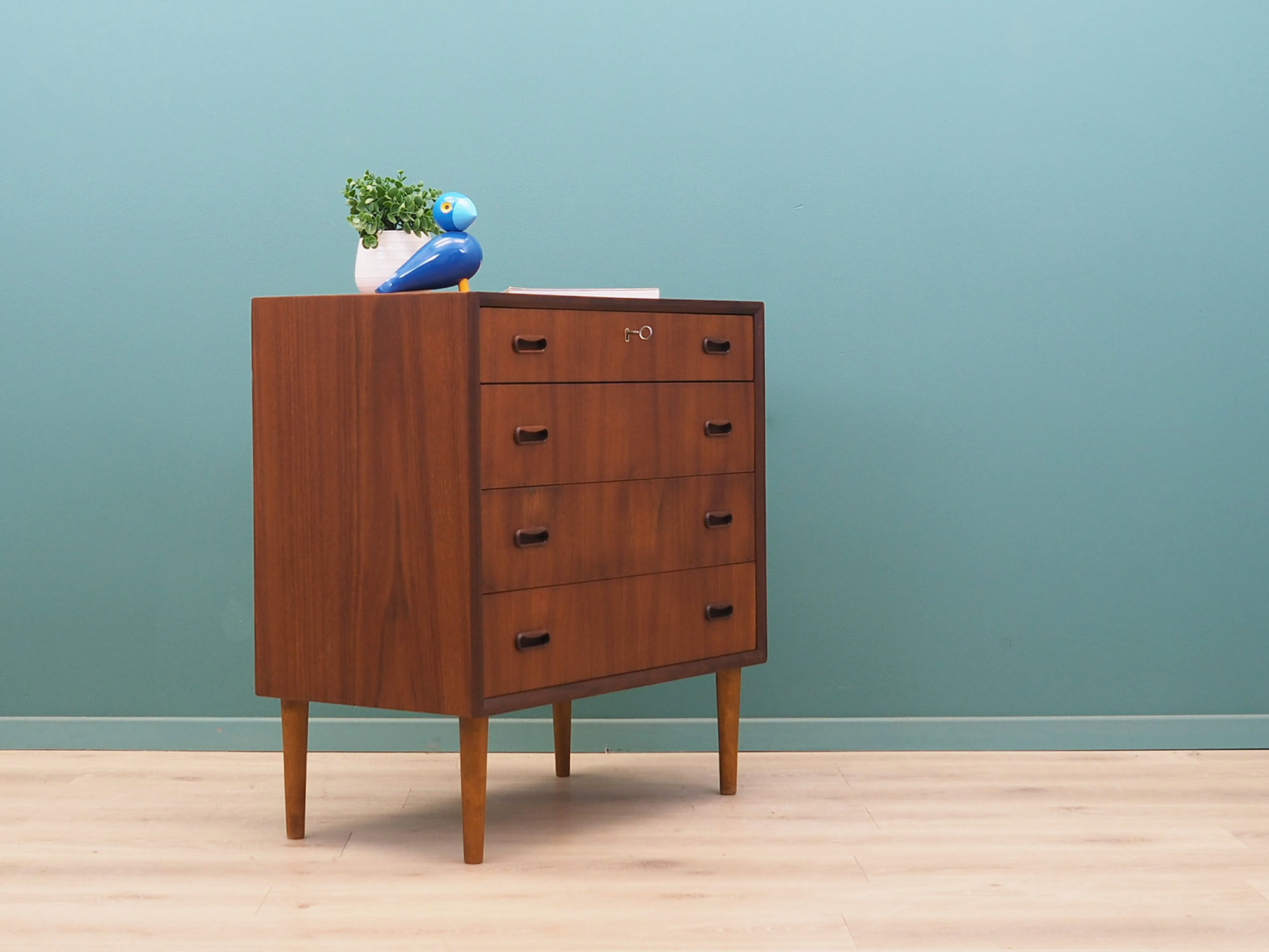 Teak chest of drawers, danish design, 1970s, made in denmark