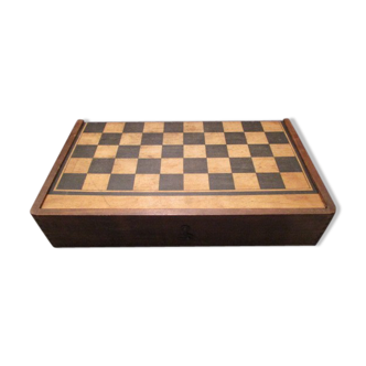 Old checkers-backgammon game box