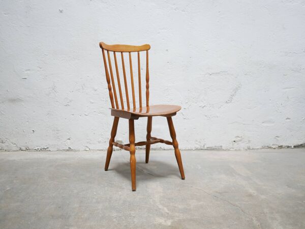 Chaise vintage Tacoma par les éditions Baumann