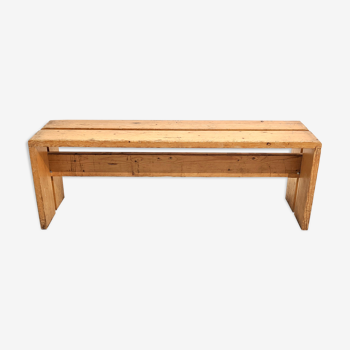 Banc en bois de pin de Charlotte Perriand pour Les Arcs