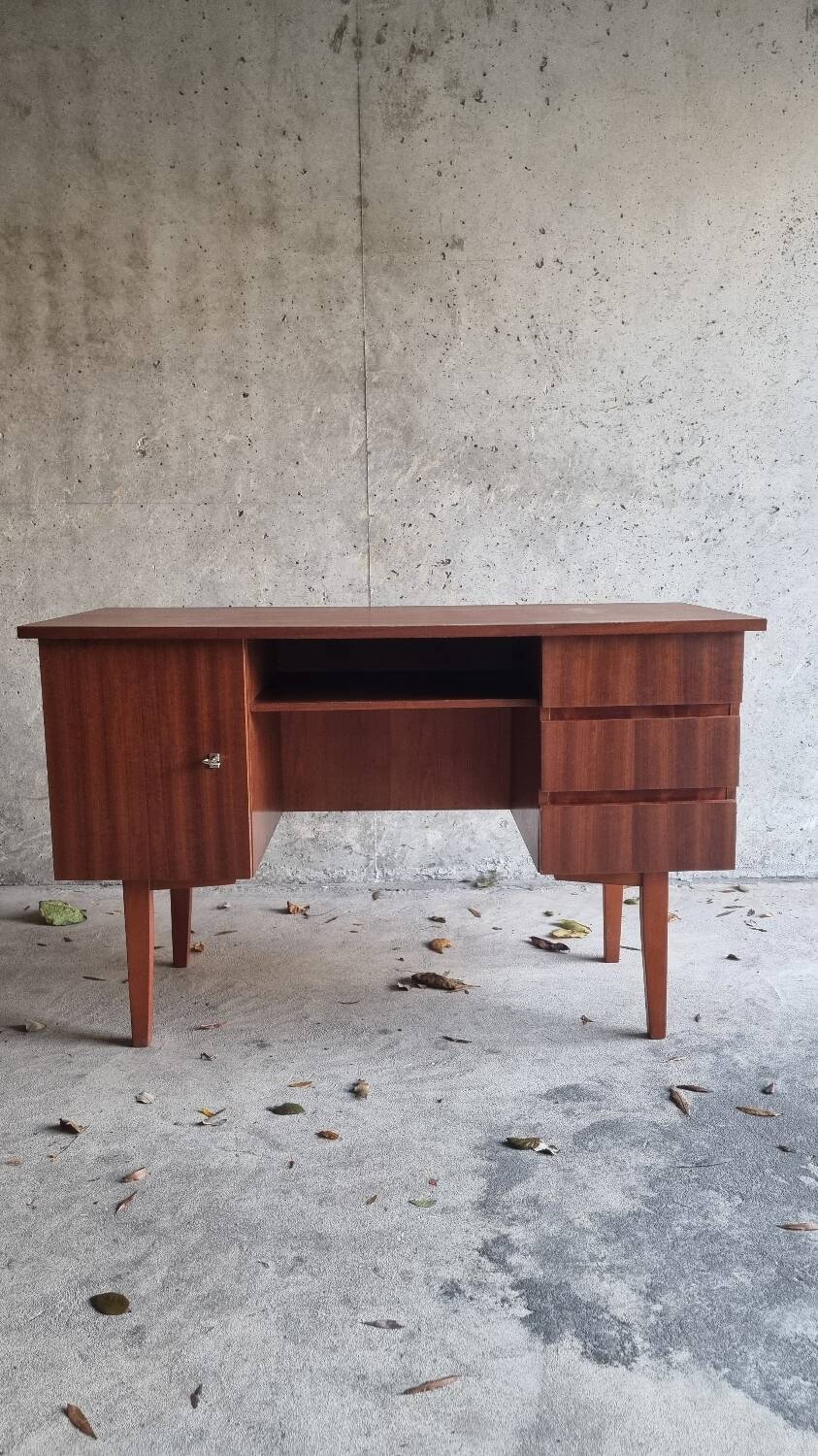 Vintage Scandinavian desk 1977