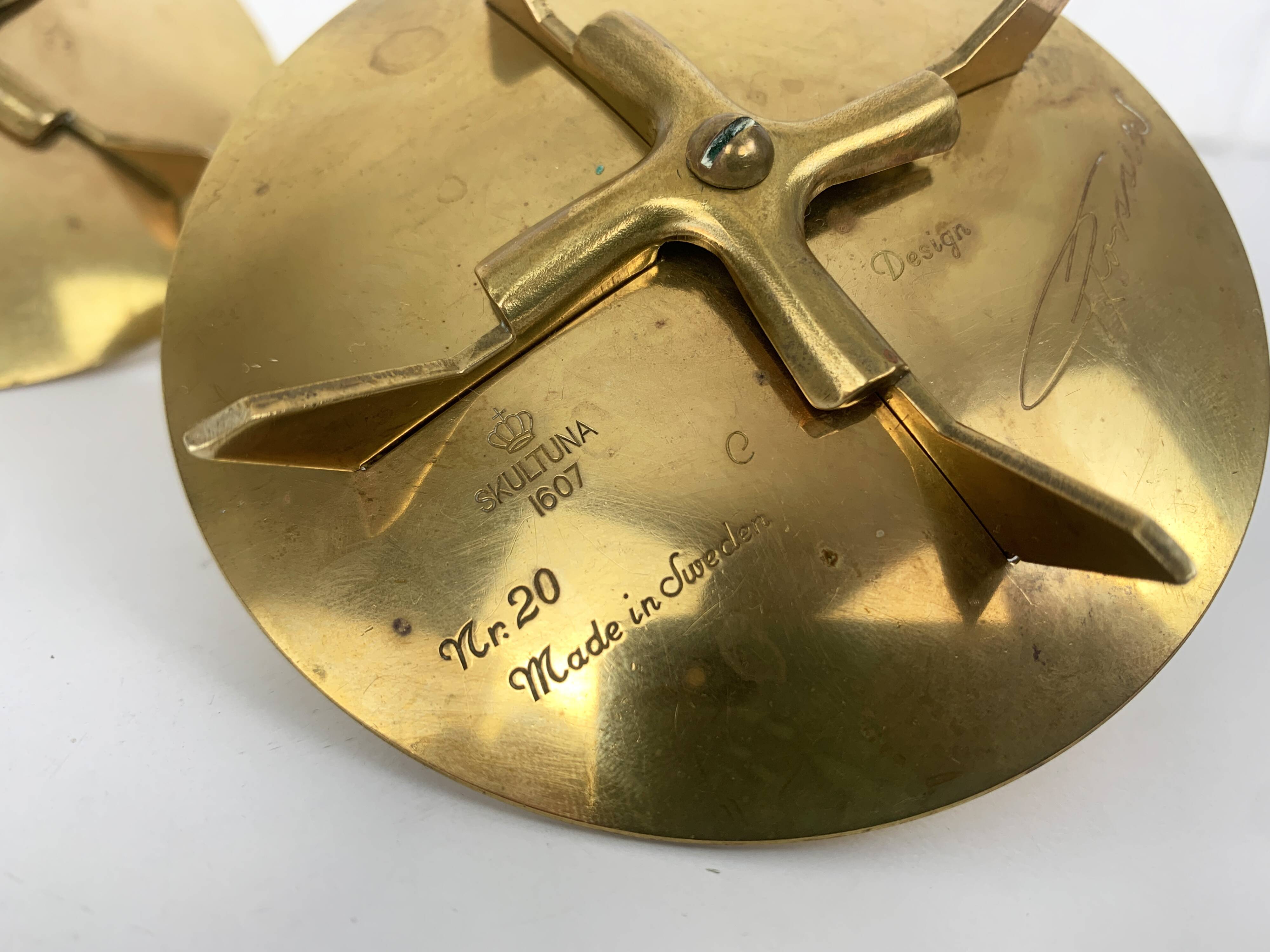Pair of candlesticks Nr.20 in brass, Pierre Forssell for Skultuna, 1960