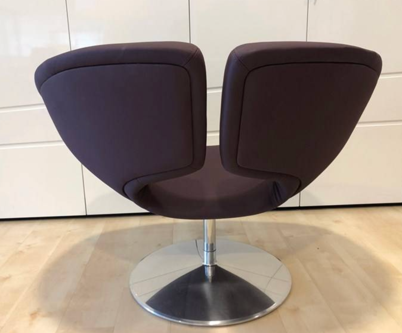 Pair of armchairs Artifort Mushroom / Apollo