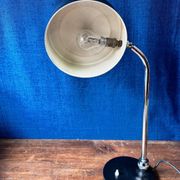 Lampe de bureau vintage JUMO modèle 900. Circa 1960