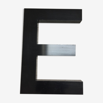 Letter e of 59cm