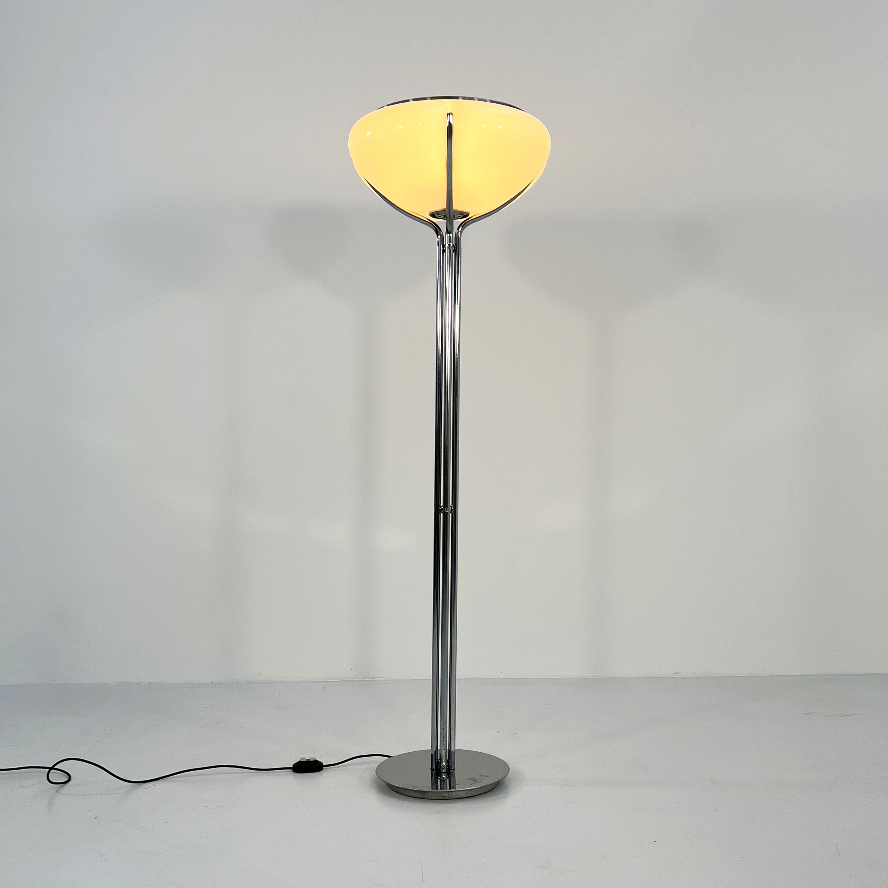 Quadrifoglio floor lamp by Gae Aulenti for Harvey Guzzini, 1970s