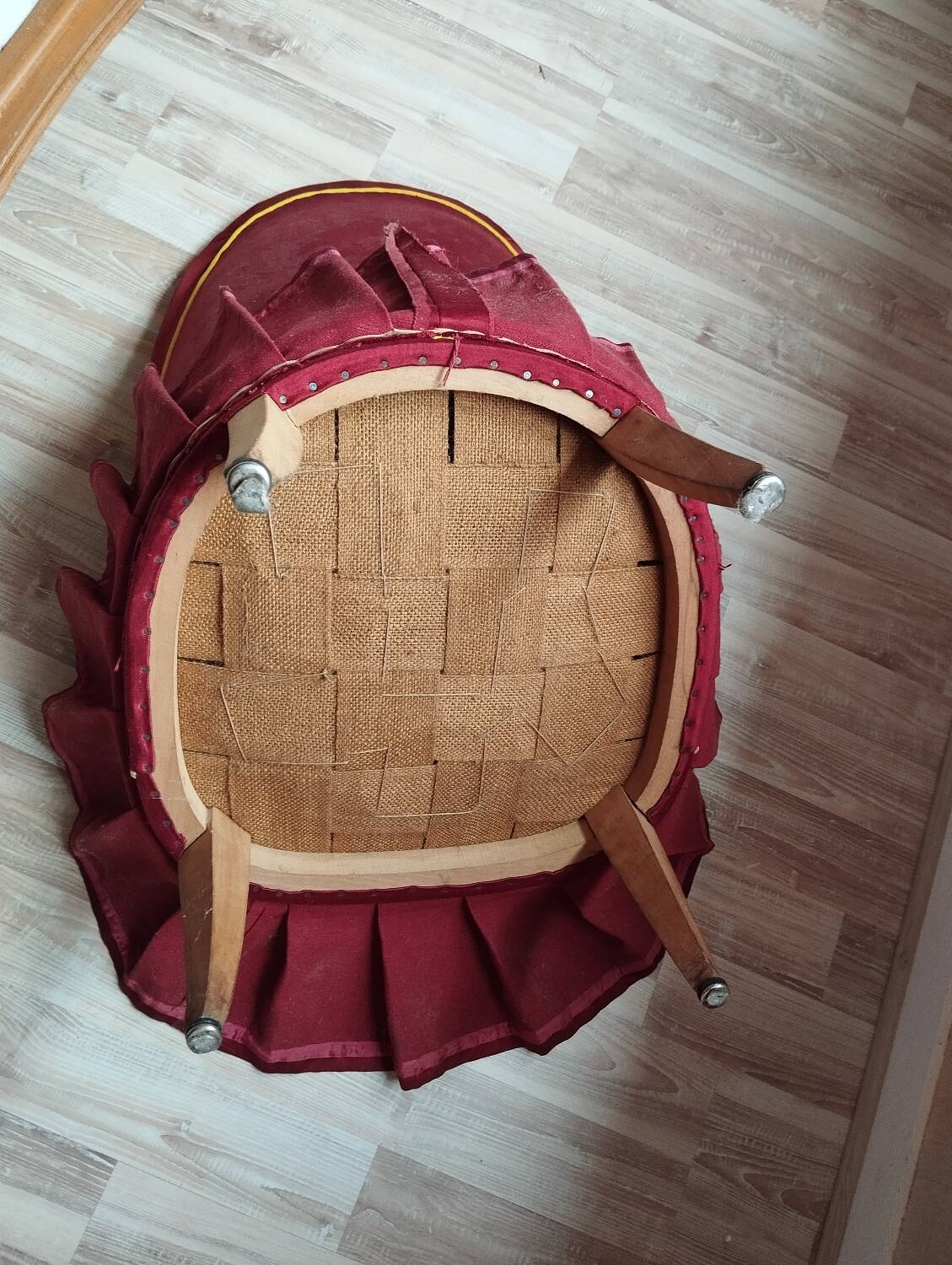 Bedroom armchair called toad