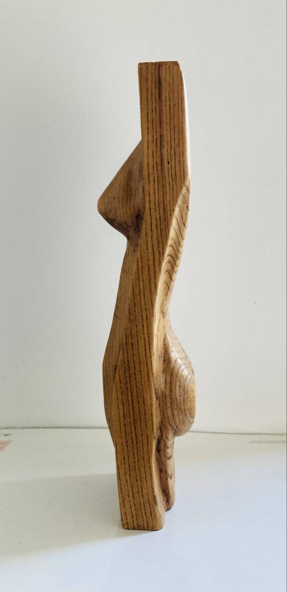 Stylised vintage female sculpture from the 1960s with organic shapes.