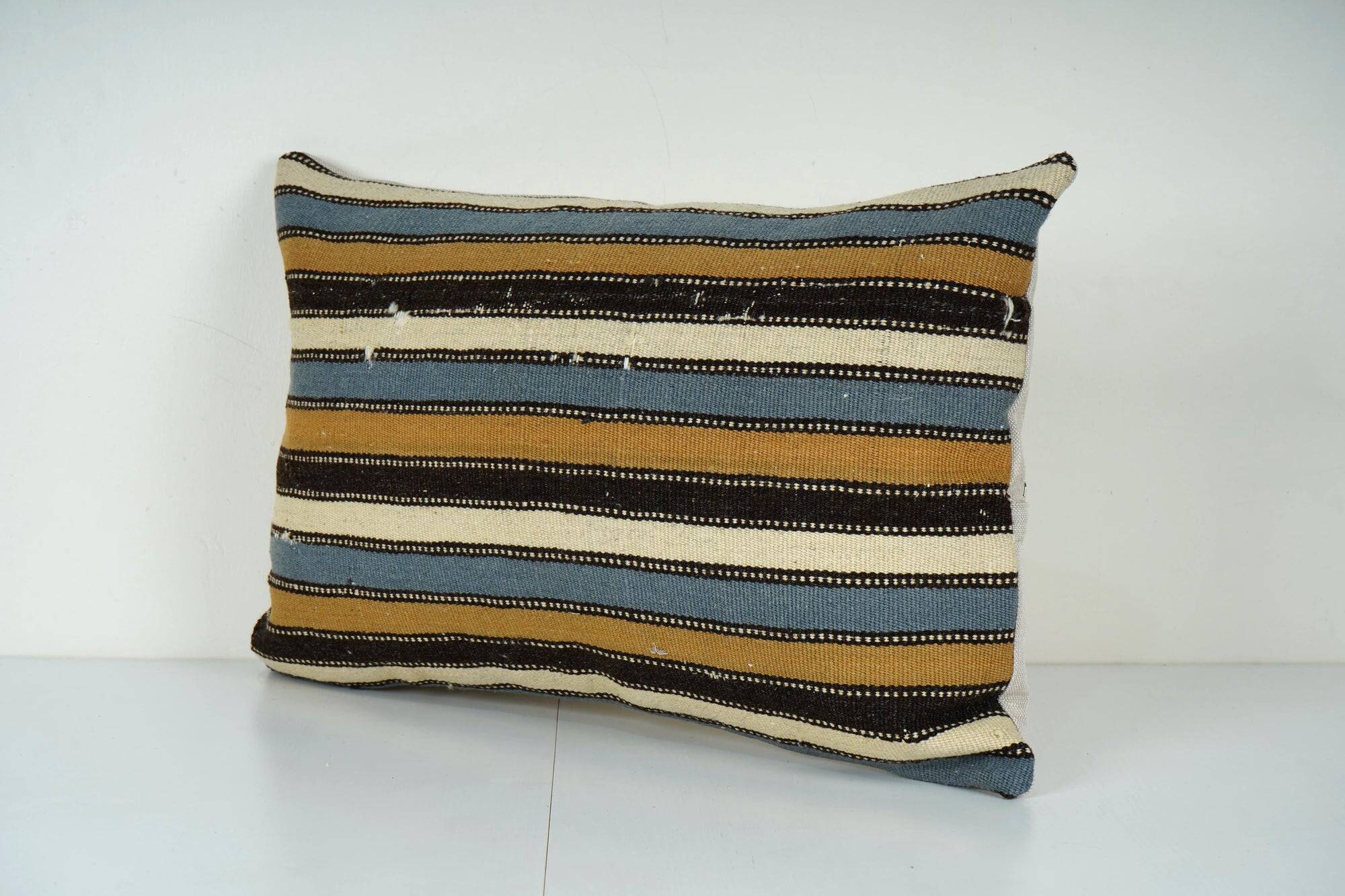 Vintage kilim cushion cover 41x61 cm