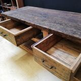 Ancien établi vintage de menuisier en bois, déco industrielle
