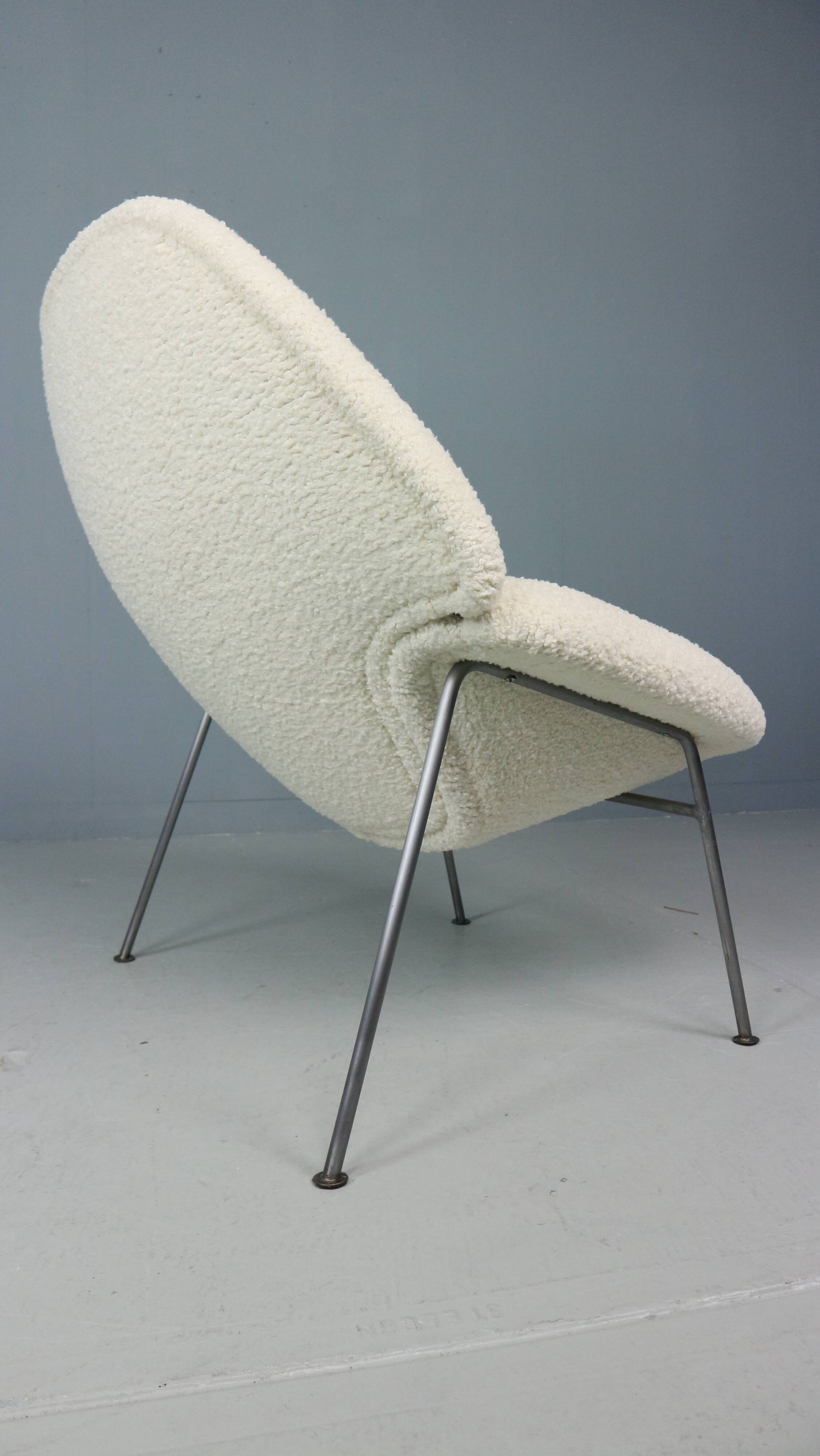 F555 Bouclé Lounge Chair by Pierre Paulin for Artifort 1960s