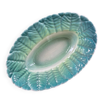 Oval barbotine dish