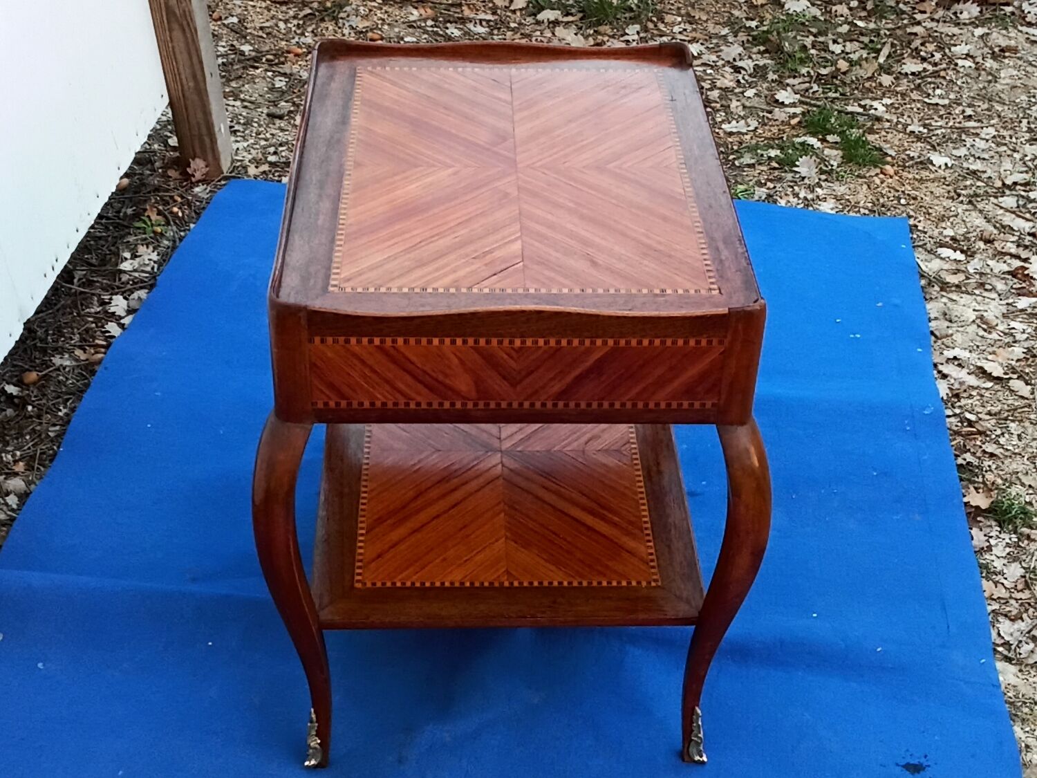 Table en marqueterie