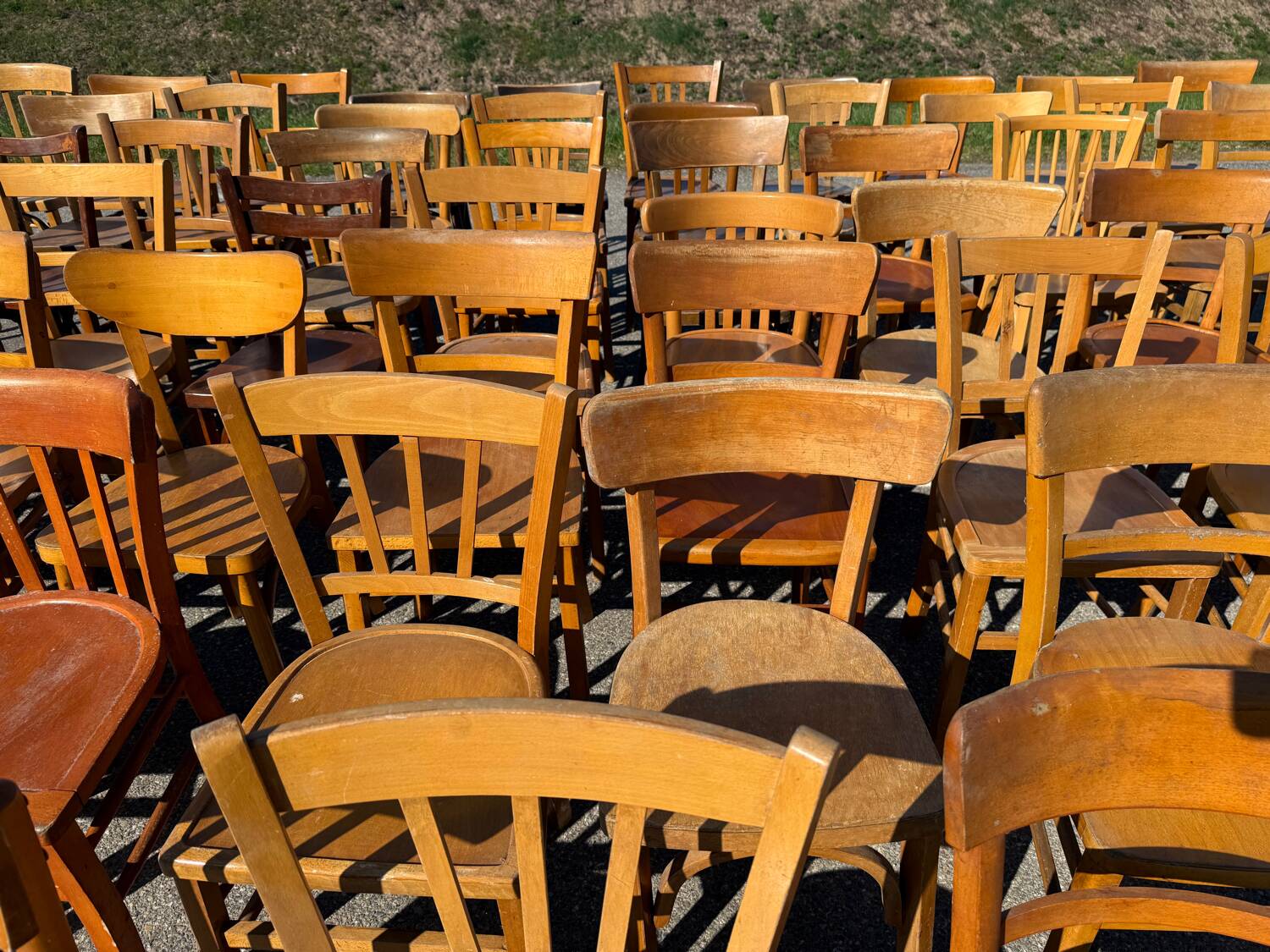 60 vintage bistro chairs Baumann Thonet - Legrand design selection