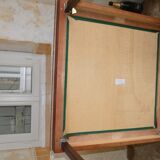 Table de jeu couleur acajou avec tapis en vert