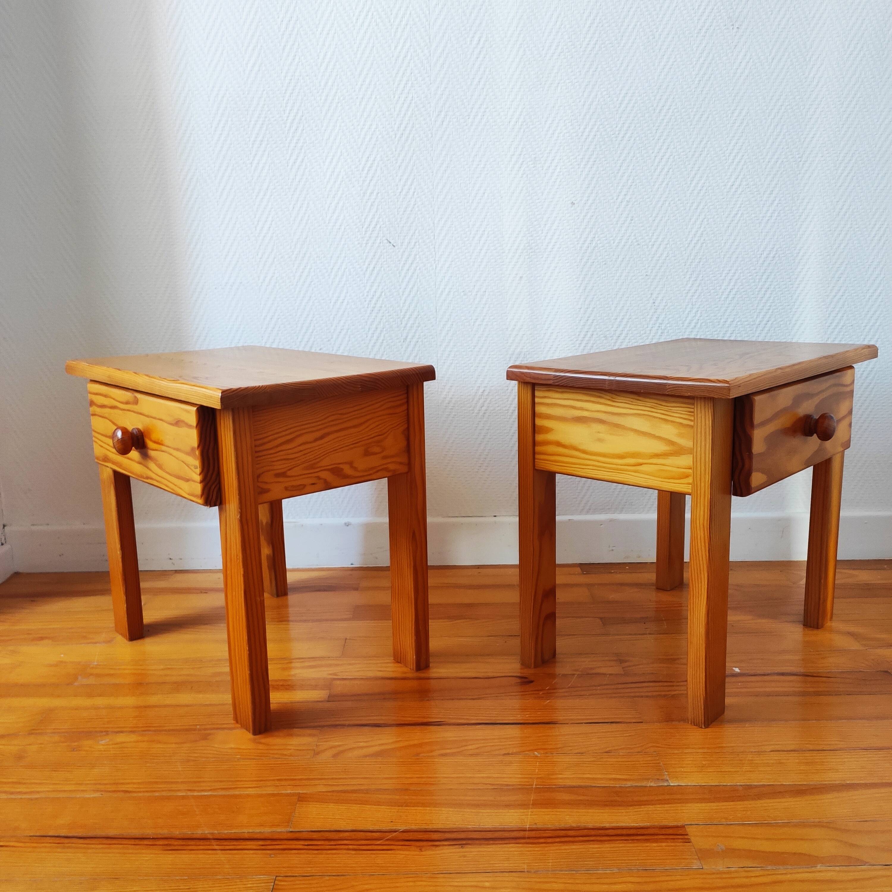 Paire de tables de nuit vintage 1980