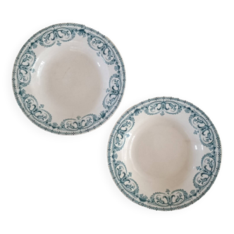 2 assiettes terre de fer modèle Guirlande