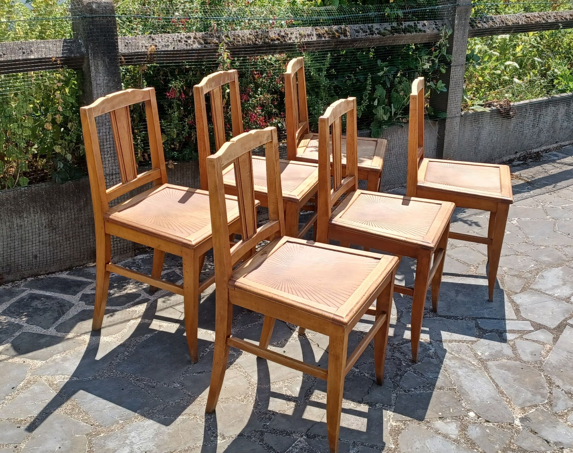 Set of 6 wooden chairs from the 1950s.