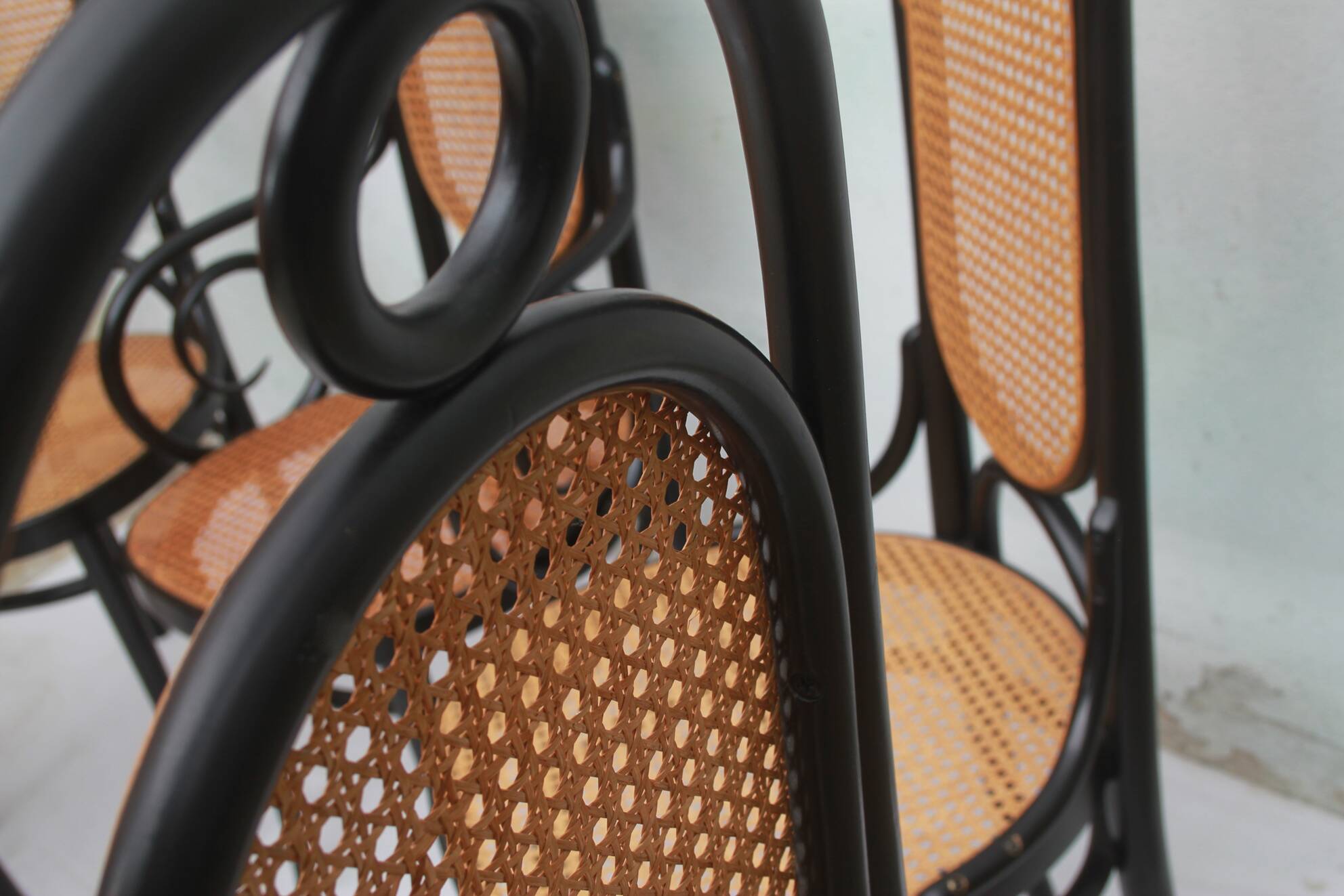 Set of 6 chairs by Thonet 207 R