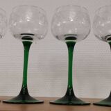 Lot de 4 anciens verres à vin à pied vert d'alsace décor vigne gravé arc cristal