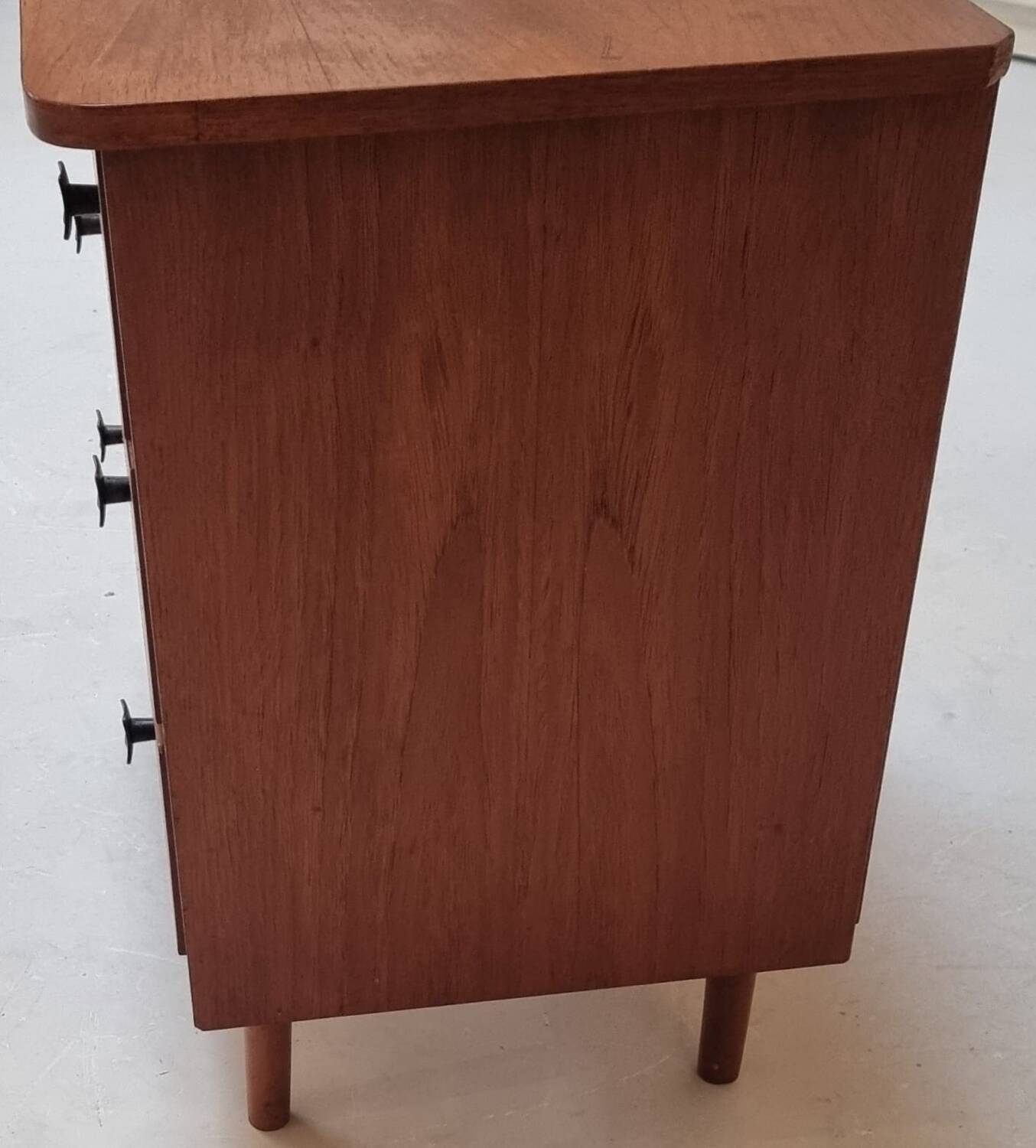 Mode à tiroirs du milieu du siècle