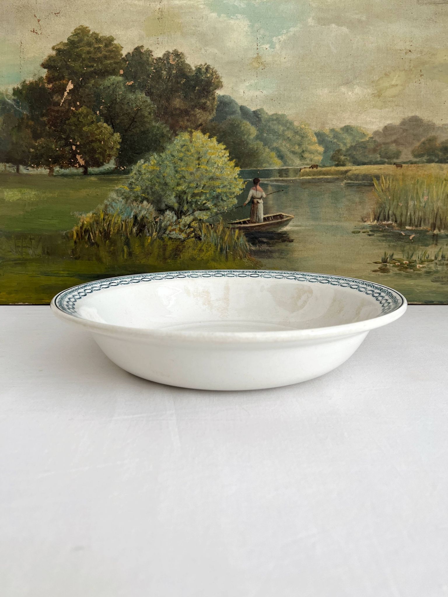 Ironstone dish, model 4014 Saint Amand