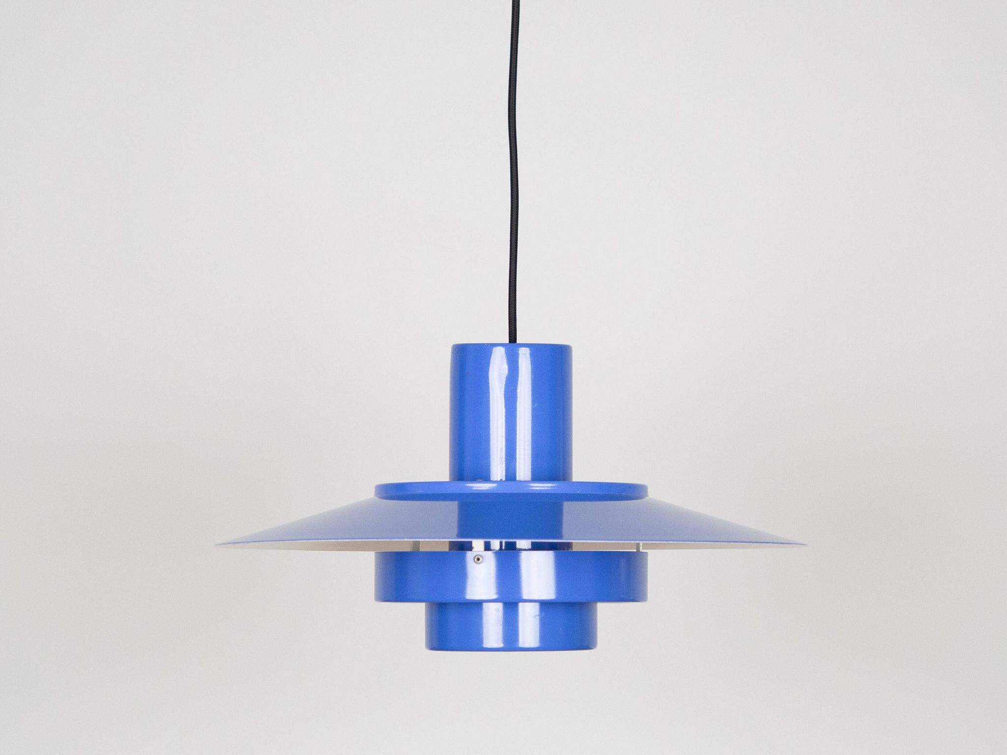 Danish vintage pendant lamp Falcon by Andreas Hansen, Fog og Morup, 1960.
