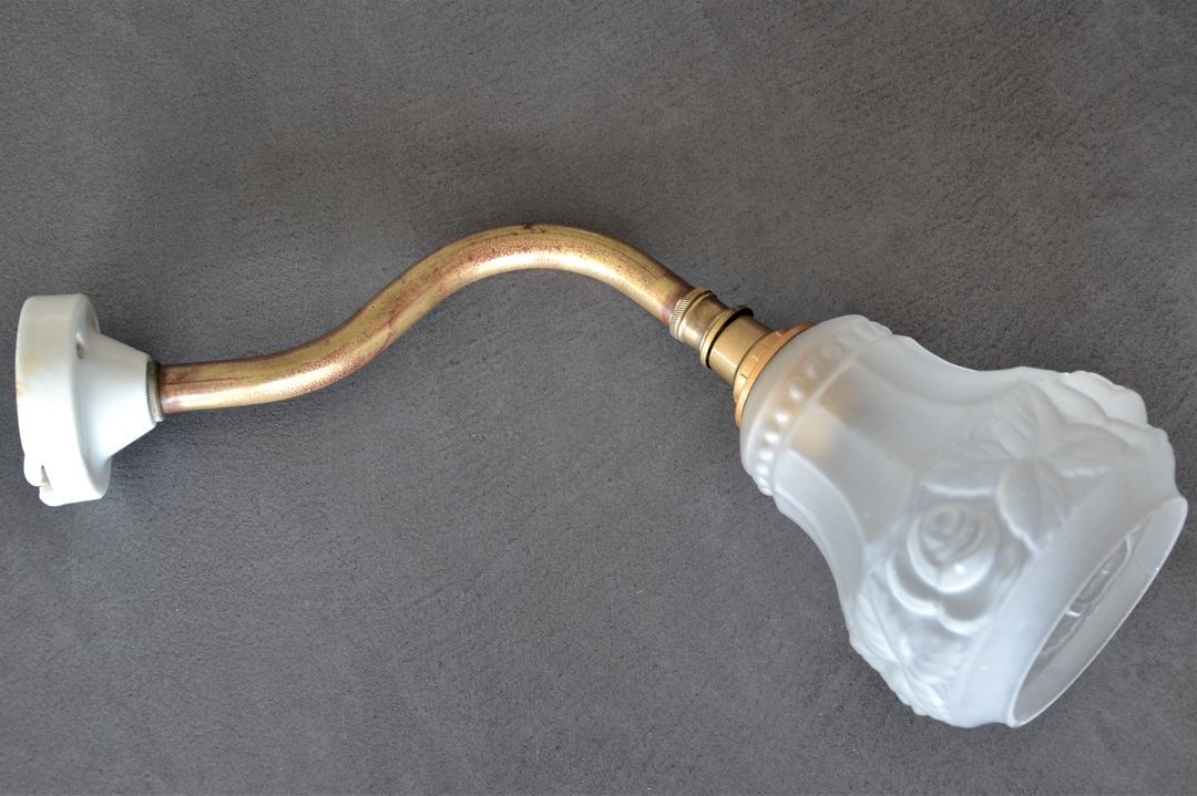 Art nouveau gooseneck wall lamp