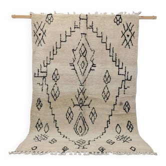 Tapis Marocain Berbère en laine 260 x 160 Cm