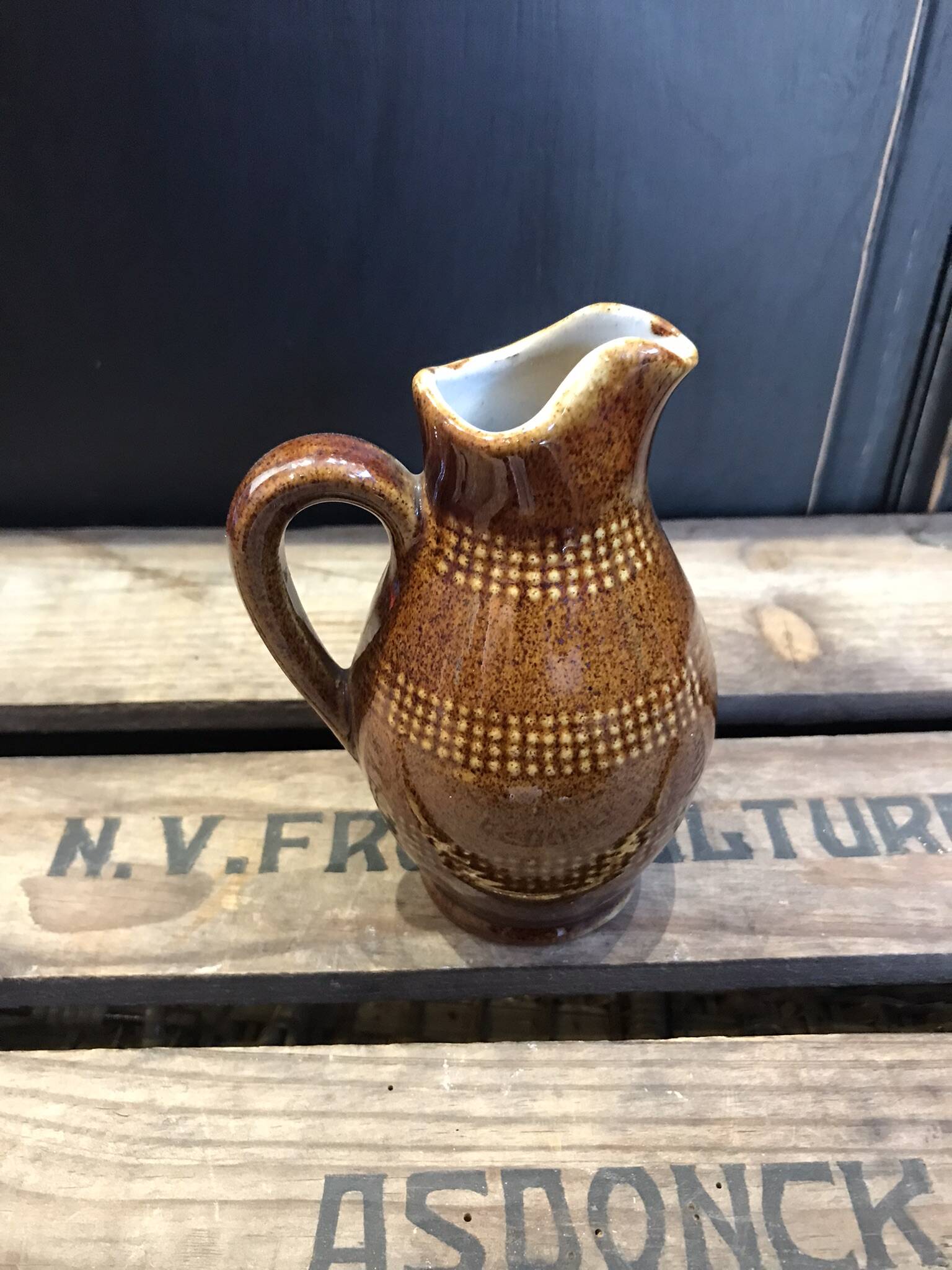 Petit pichet ou pot à lait vintage en céramique